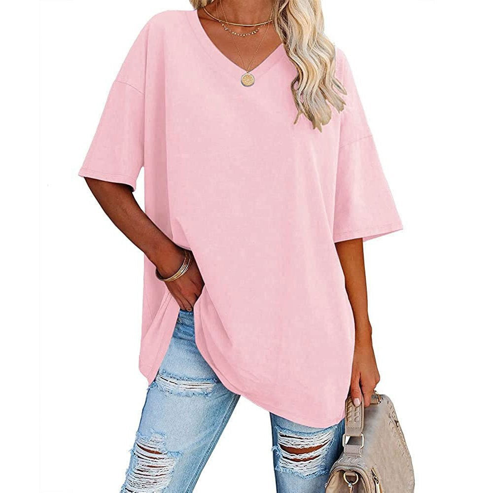 👚 V-nyakú póló, ami egész napos kényelmet ad – laza szabás, nőies vonalak, minden alkalomra tökéletes ☀️