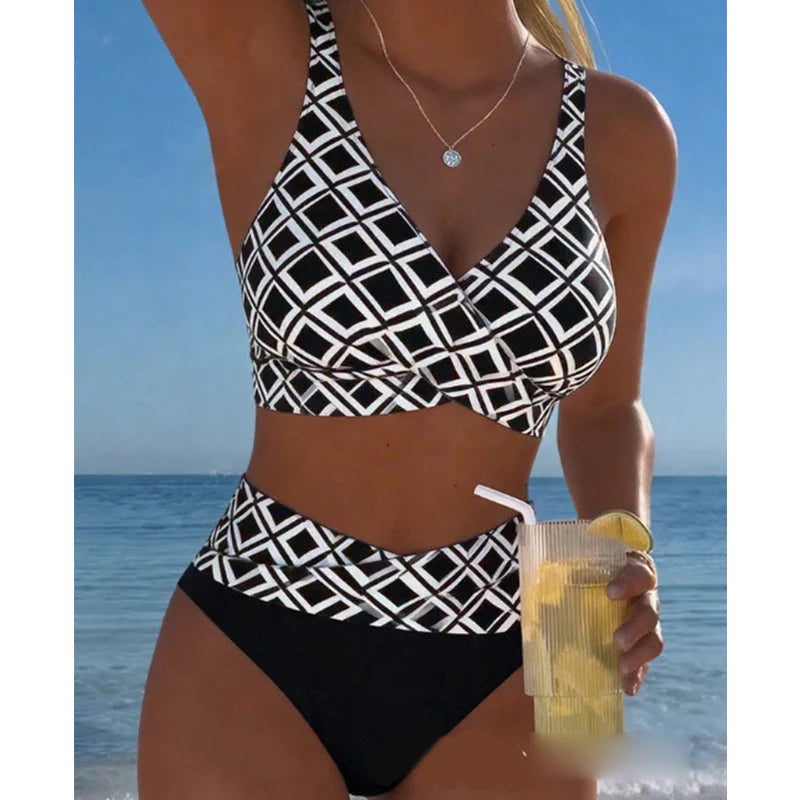 🌊 Magas derekú bikini, amely kiemeli az alakod – és a nyaralás minden percében magabiztossá tesz ☀️