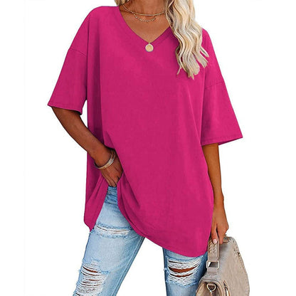 👚 V-nyakú póló, ami egész napos kényelmet ad – laza szabás, nőies vonalak, minden alkalomra tökéletes ☀️